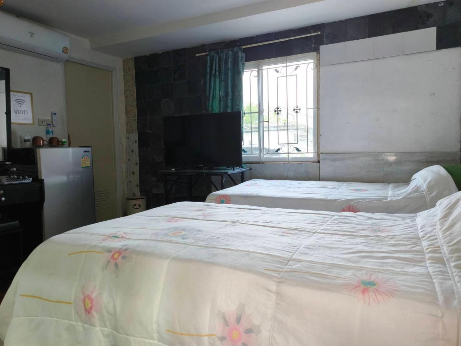Nu Phuket Airport Resident 1 Bed and Breakfast Nai Yang Beach Exteriör bild